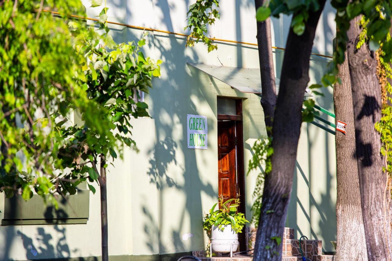 Green House Bucharest Luaran gambar